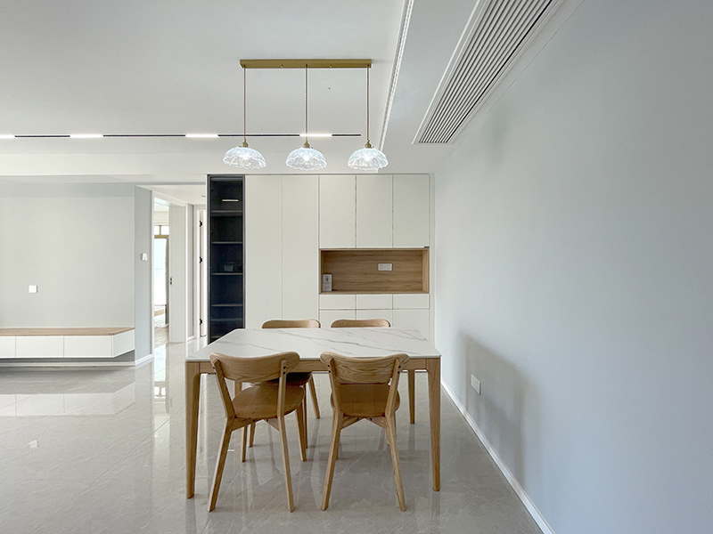 原木之家，溫馨簡(jiǎn)約的時(shí)尚設(shè)計(jì)