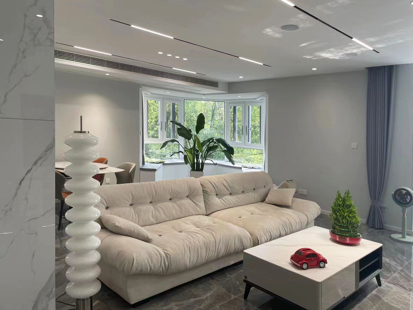 180㎡大平層裝修，現(xiàn)代簡約風(fēng)明亮簡潔又大方