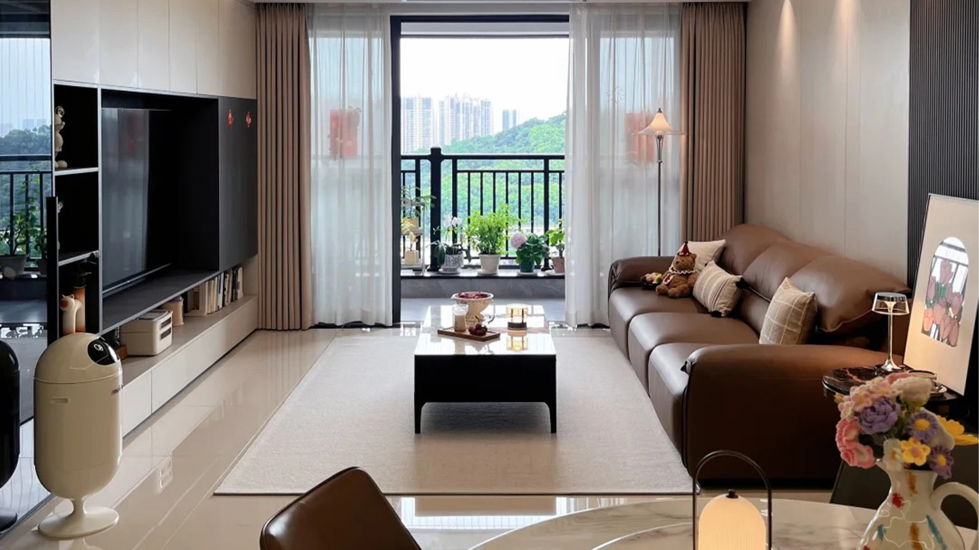 現(xiàn)代簡約風(fēng)：中性色調(diào)與材質(zhì)對(duì)比的簡約空間