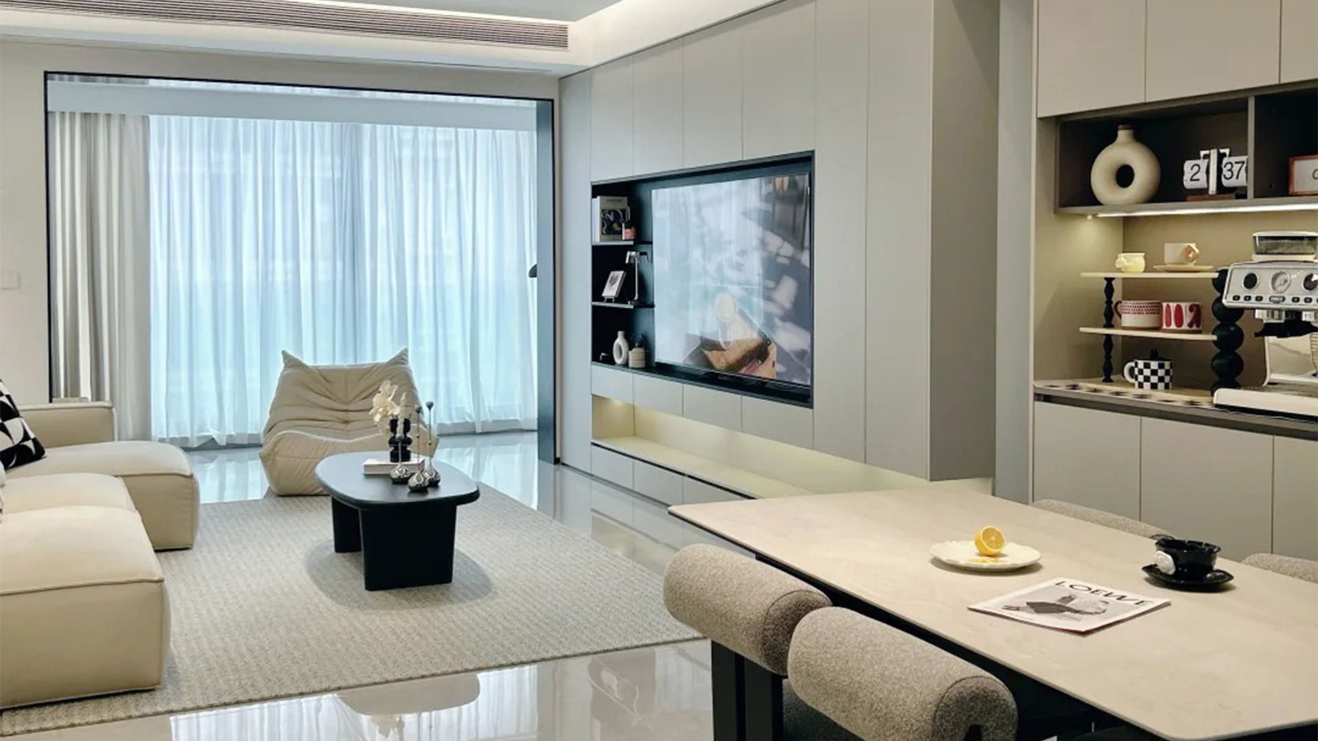 簡(jiǎn)約風(fēng)裝修靈感 | 中性色調(diào)與流暢線條的質(zhì)感對(duì)話