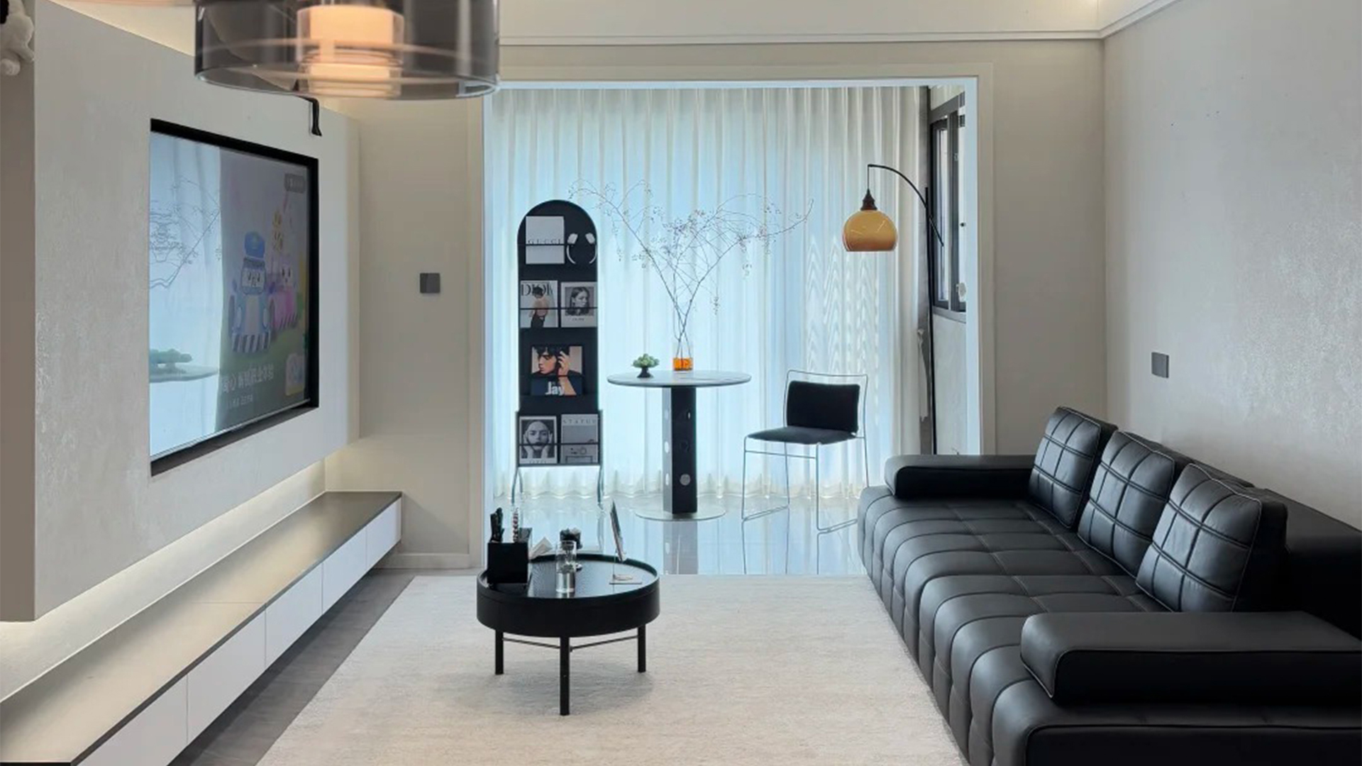 現(xiàn)代簡(jiǎn)約風(fēng)|黑白極簡(jiǎn)空間設(shè)計(jì)，高級(jí)感自然流露